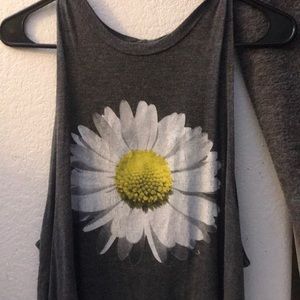 Daisy graphic tank top